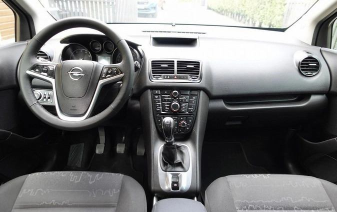 Opel Meriva cena 23900 przebieg: 189000, rok produkcji 2011 z Chełm małe 154